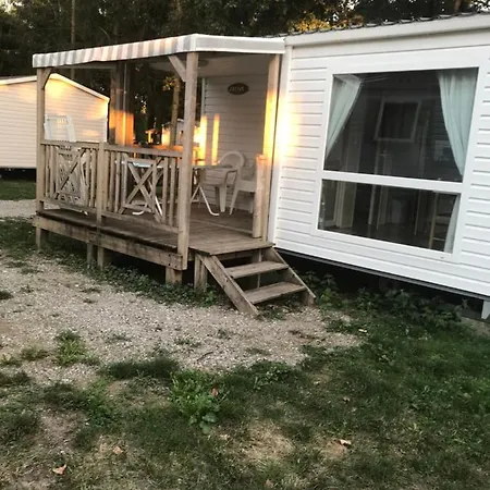 Camping Du Ried à Proximité D'europa-park Et Rulentica Camping Boofzheim